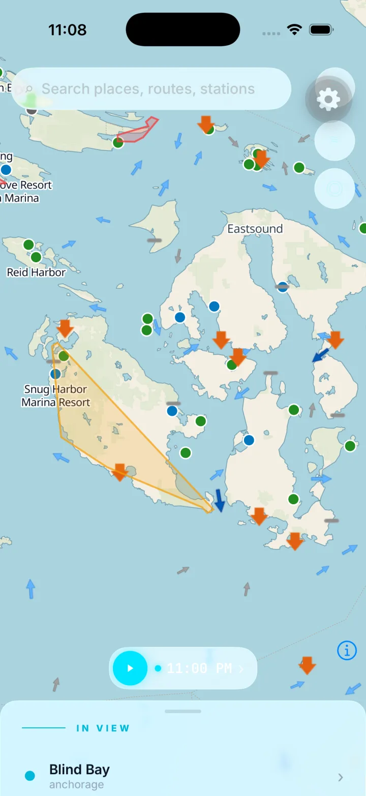 The BoatRoutes app map with current arrows and tide pins